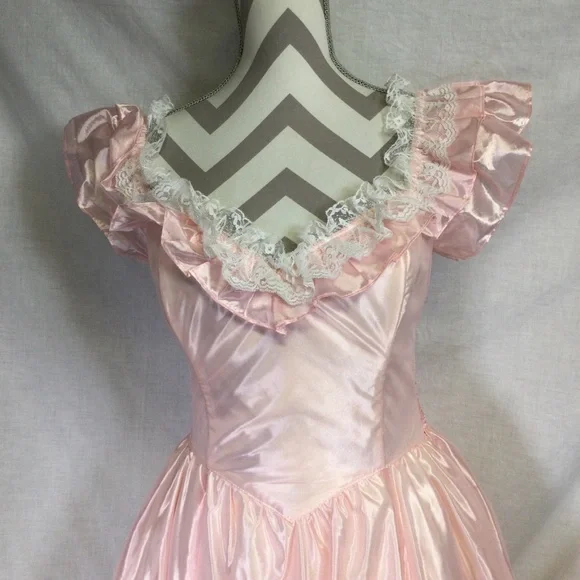 Gunne Sax by Jessica McClintock VTG 80’s Pink Gown w/Lace Details Cottagecore